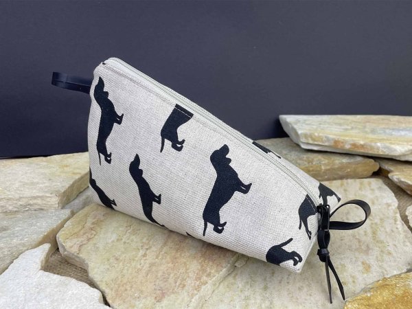 Faulenzer mit Dackelmotiv